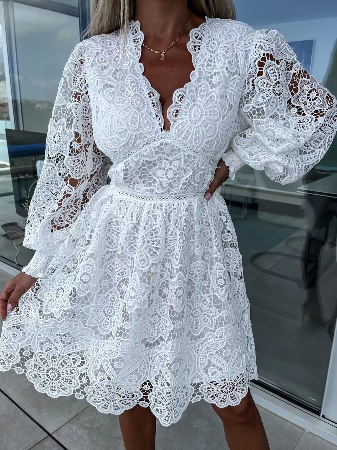 Sexy Hollow Water-soluble Lace Lace Temperament Commute Dress