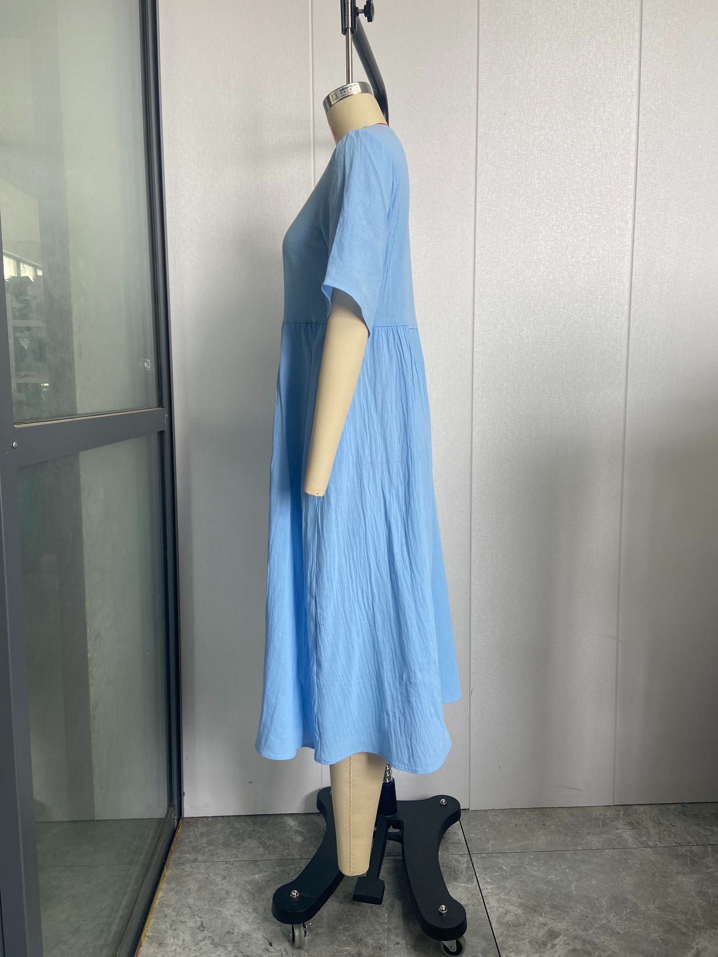 Spring And Summer New Round Neck 5-point Sleeve Plus Size Casual Loose Long Solid Color Cotton And Linen Dress