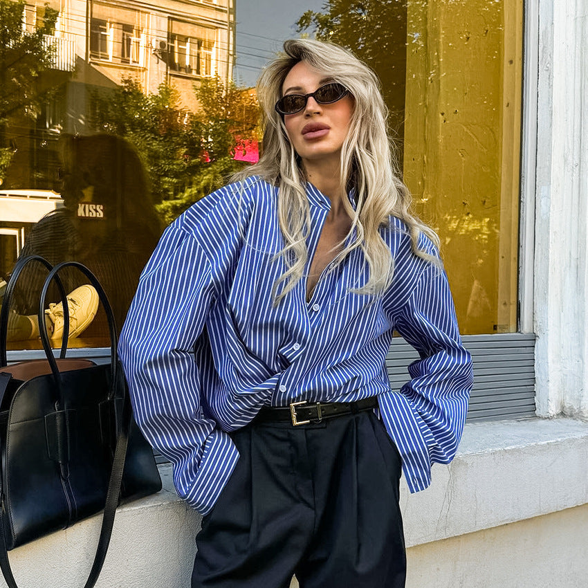 Camisa tipo cárdigan holgada de rayas blancas y azules de estilo informal de otoño, camisa de nicho de alta calidad