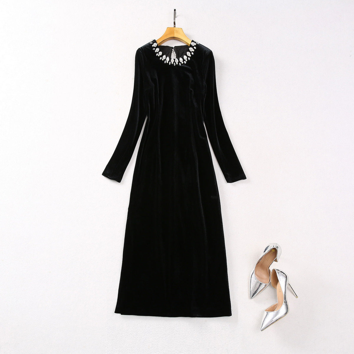 Round Neck Bead Diamond Velvet Long Sleeves Dress