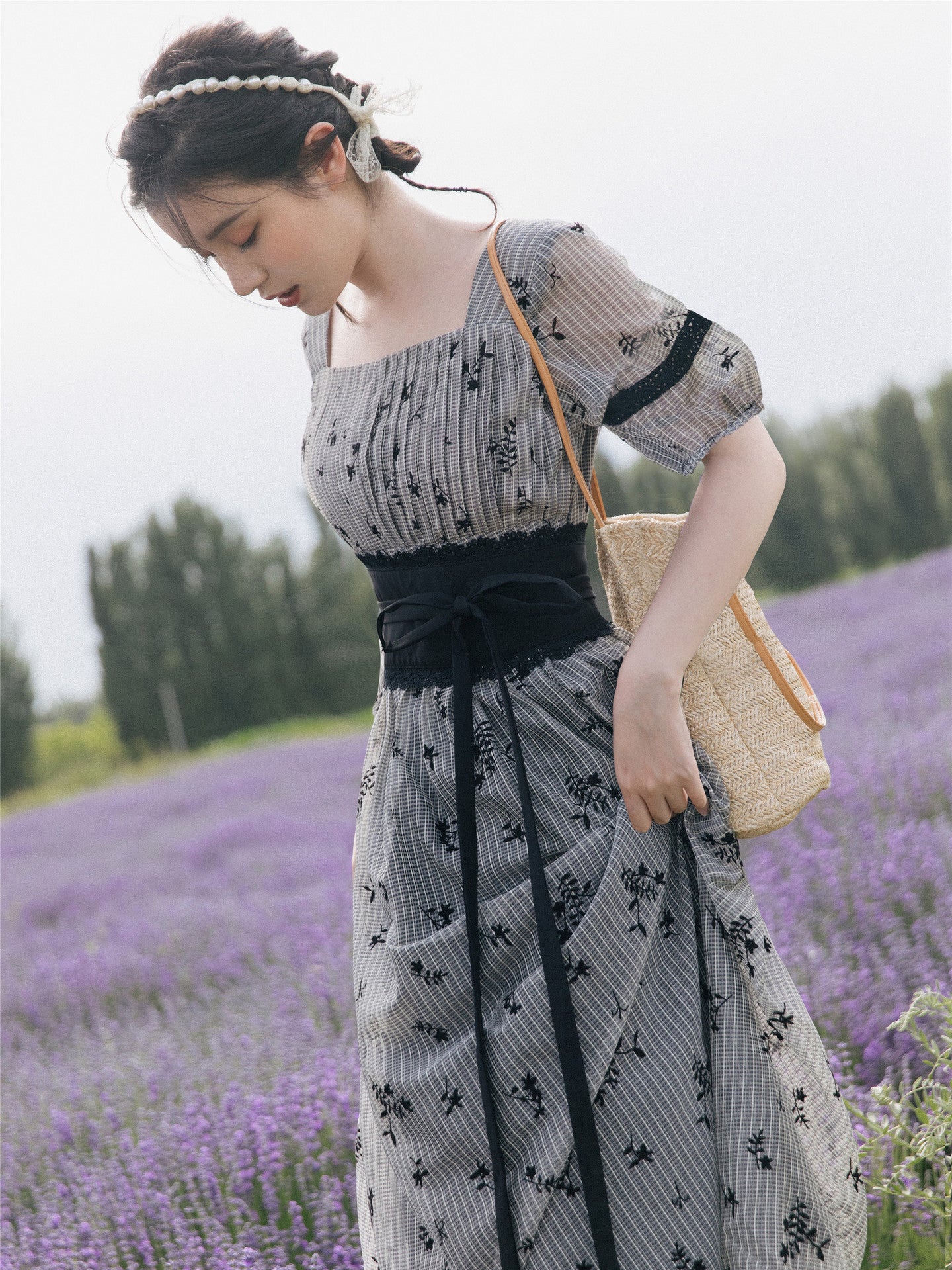 Retro Pleating Waist Seal High Waist Elegant Floral Square Collar Dress Send Belt