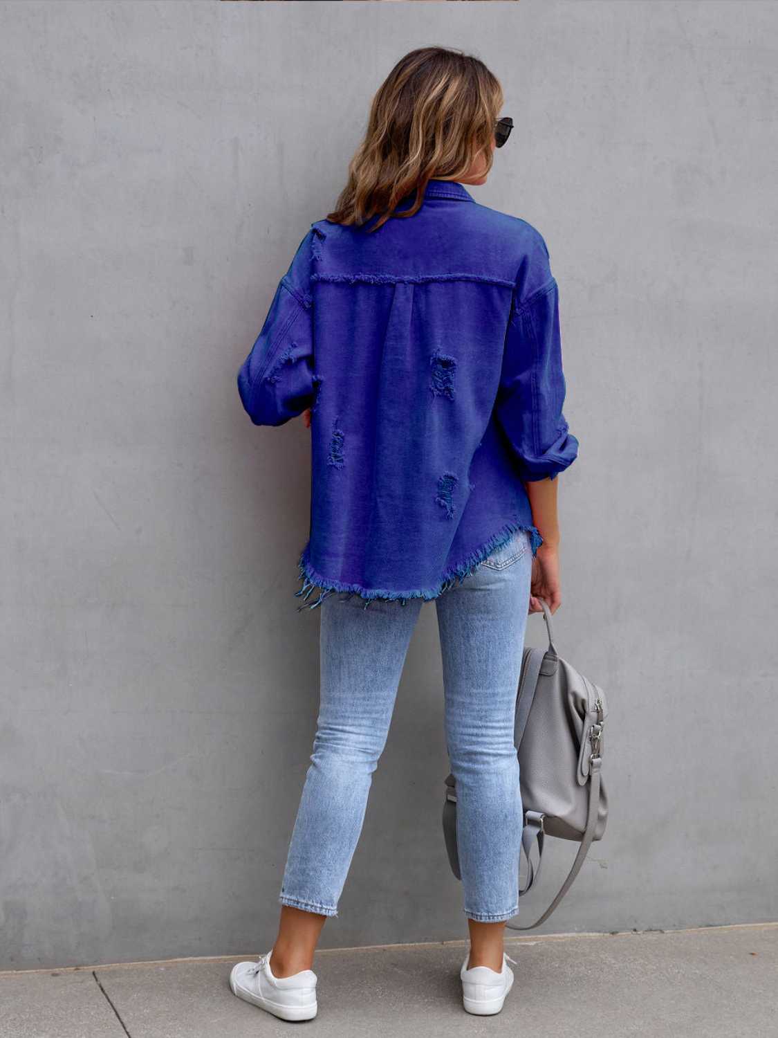 Jeansjacke im Used-Look mit überschnittener Schulterpartie